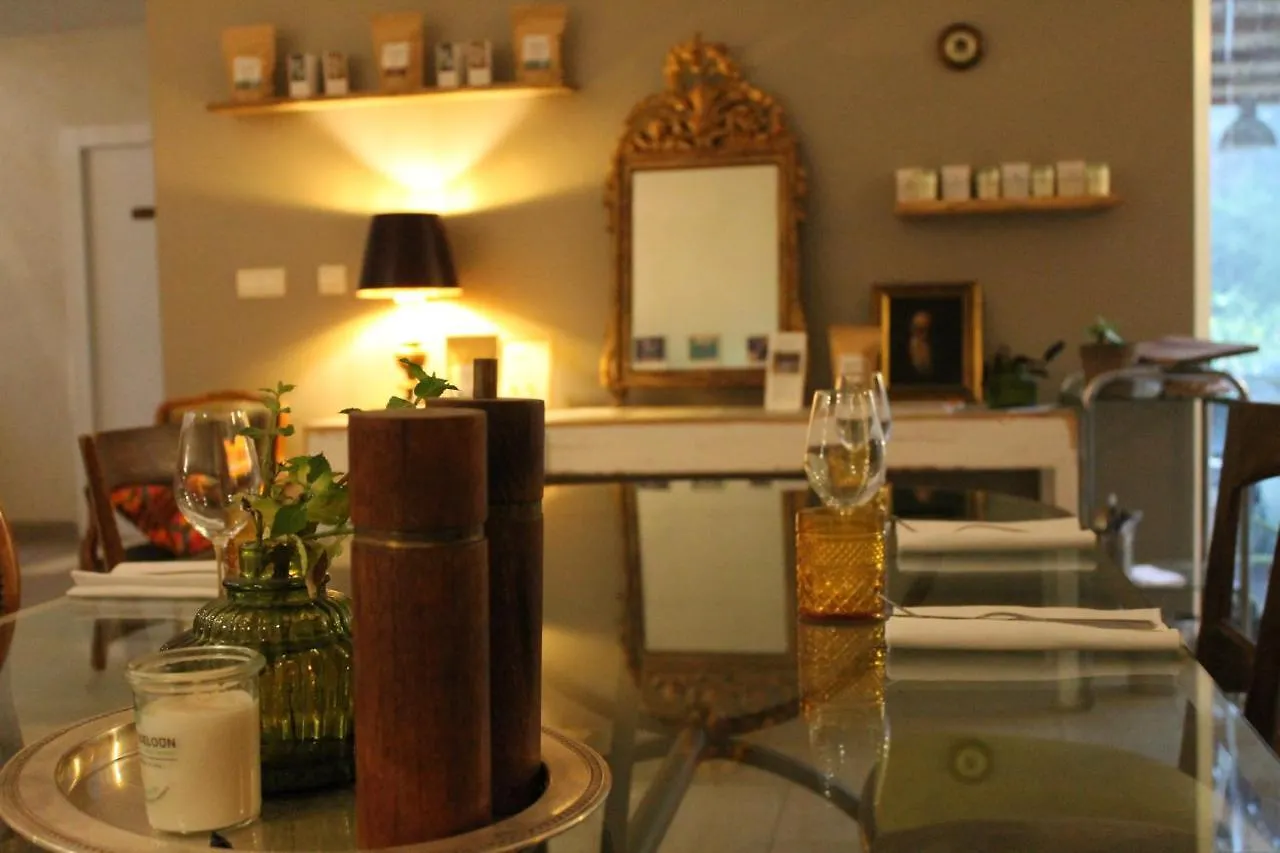 Ginkgo Bed & Breakfast Marseille 3*,  France